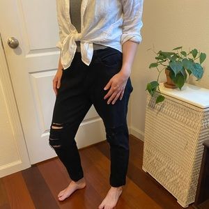 BDG black distressed jeans